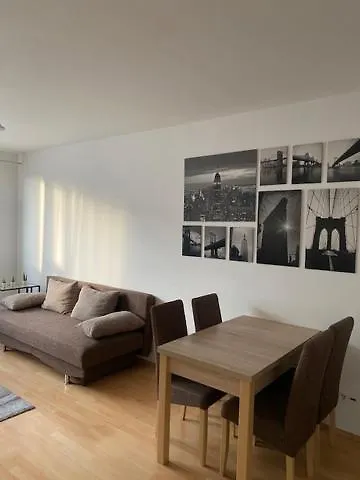 Roland Apartment Downtown - Garay location